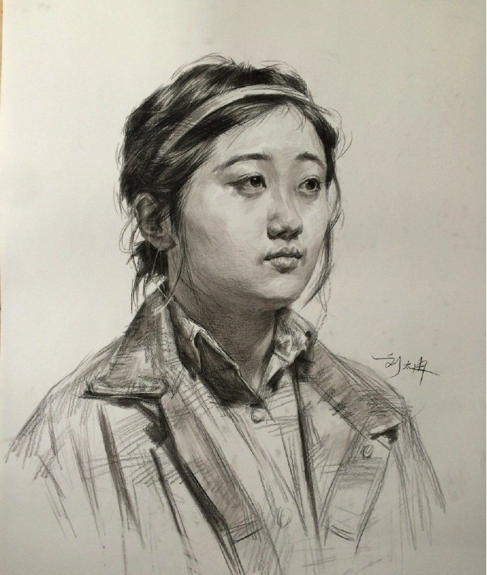 广州画室老师教你画好女青年素描头像要知道的几个要点！3